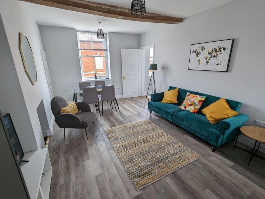 31 High Street - Modern & Stylish 2-Bed Apartment - Inc Parking Husbands Bosworth Εξωτερικό φωτογραφία