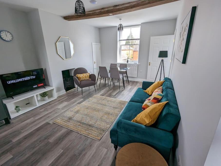 31 High Street - Modern & Stylish 2-Bed Apartment - Inc Parking Husbands Bosworth Εξωτερικό φωτογραφία